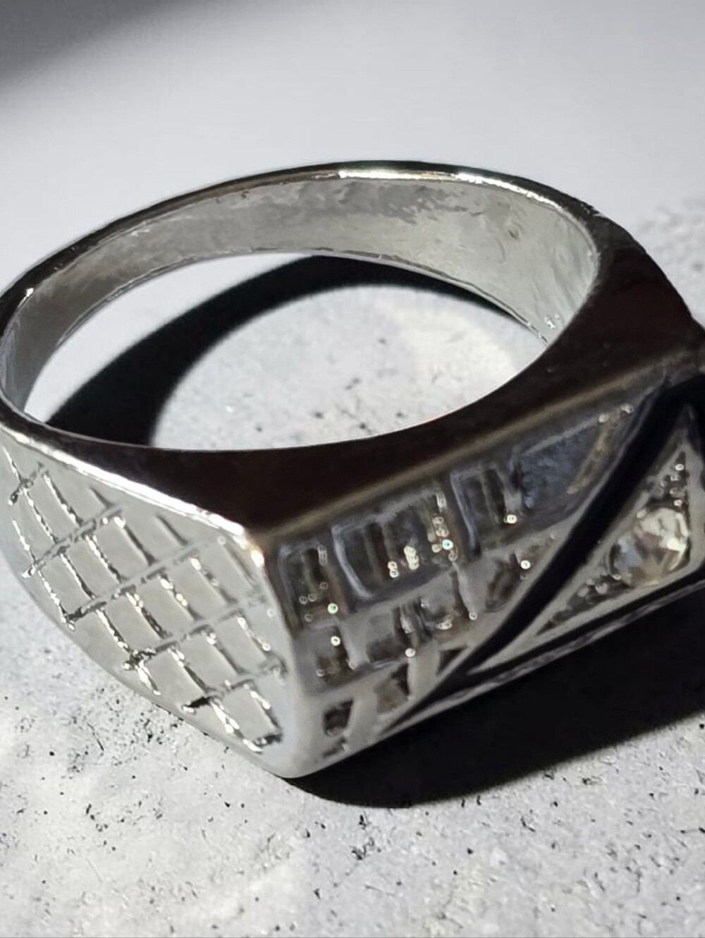 ANGULAR GEOMETIC MENS NEW SIZE 7.5 ARCHITECTURAL DESIGN QUALITY SILVER RING